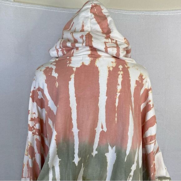 YOUNG FABULOUS AND BROKE RAISSA CROPPED TIE  DYE HOODIE - Picture 10 of 15
